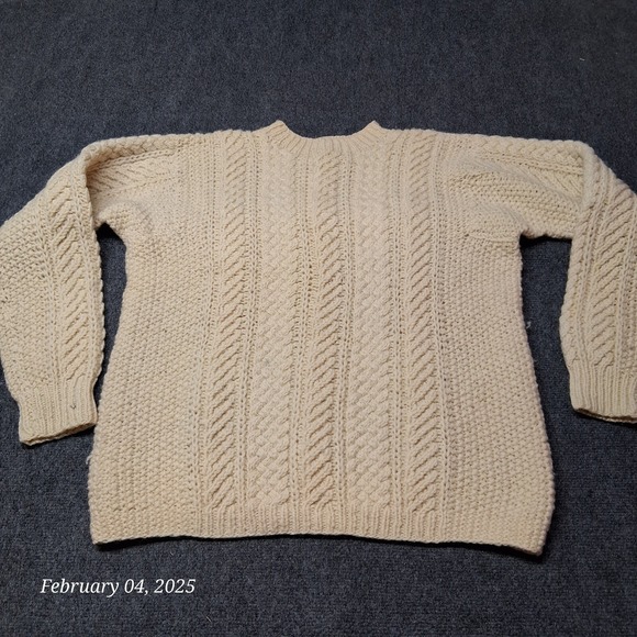 The Unbranded Brand Sweaters - * Vintage Heavyweight Knit Sweater Women Large Beige Crew‎ Neck
